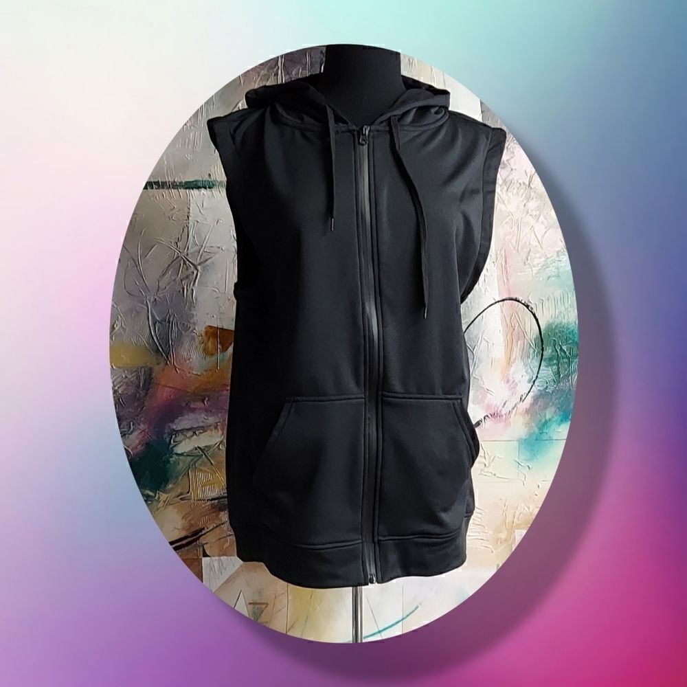 XPC hooded vest. NWT Black, Size L.kangaroo pocket
